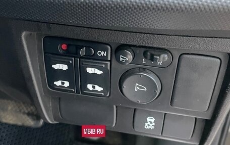 Honda Freed I, 2013 год, 1 175 000 рублей, 5 фотография