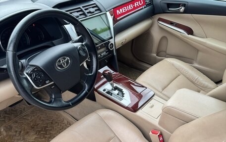 Toyota Camry, 2012 год, 1 850 000 рублей, 10 фотография
