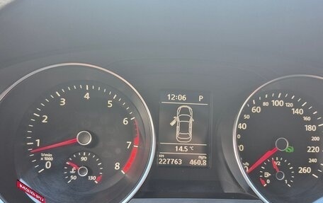 Volkswagen Jetta VI, 2016 год, 1 200 000 рублей, 14 фотография