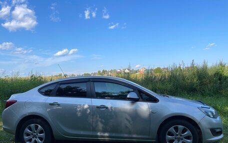 Opel Astra J, 2014 год, 850 000 рублей, 2 фотография