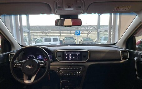 KIA Sportage IV рестайлинг, 2020 год, 2 100 000 рублей, 11 фотография