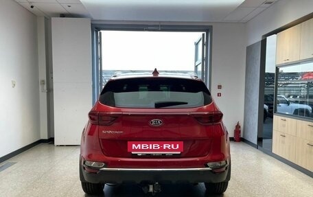 KIA Sportage IV рестайлинг, 2020 год, 2 100 000 рублей, 5 фотография