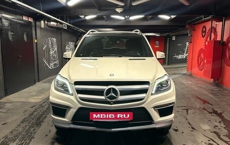 Mercedes-Benz GL-Класс, 2015 год, 3 700 000 рублей, 5 фотография