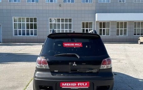Mitsubishi Outlander III рестайлинг 3, 2004 год, 397 000 рублей, 6 фотография