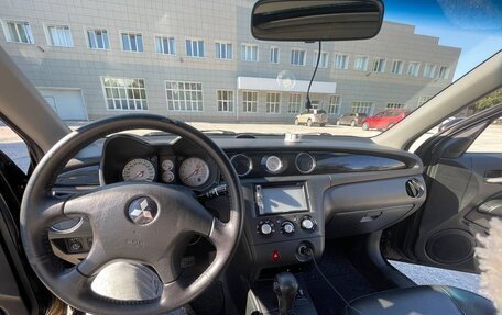 Mitsubishi Outlander III рестайлинг 3, 2004 год, 397 000 рублей, 16 фотография
