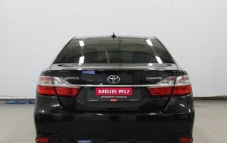Toyota Camry, 2015 год, 2 090 000 рублей, 5 фотография