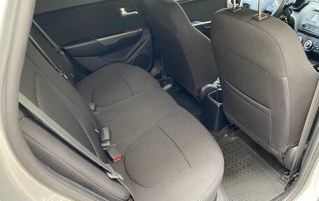 KIA Rio III рестайлинг, 2012 год, 800 000 рублей, 31 фотография