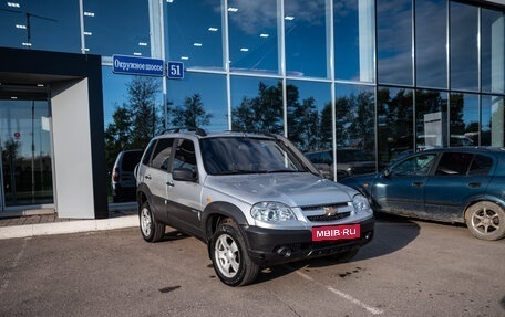 Chevrolet Niva I рестайлинг, 2009 год, 350 000 рублей, 4 фотография