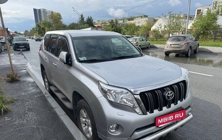 Toyota Land Cruiser Prado 150 рестайлинг 2, 2016 год, 4 100 000 рублей, 2 фотография
