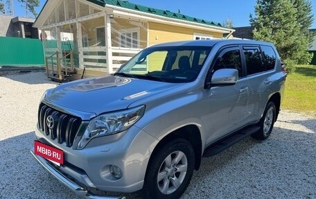 Toyota Land Cruiser Prado 150 рестайлинг 2, 2016 год, 4 100 000 рублей, 7 фотография