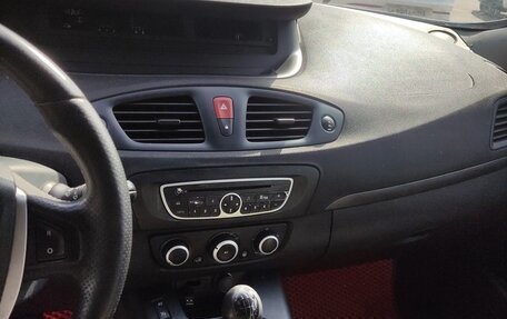 Renault Scenic III, 2011 год, 600 000 рублей, 8 фотография