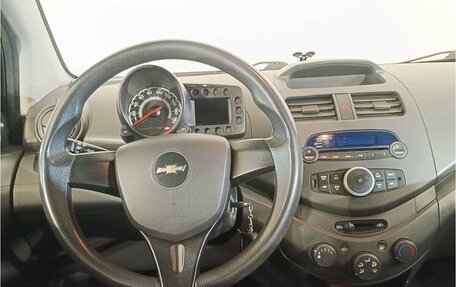 Chevrolet Spark III, 2012 год, 597 000 рублей, 10 фотография