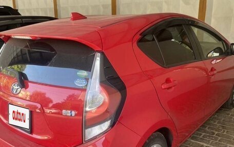 Toyota Aqua I, 2017 год, 1 350 000 рублей, 2 фотография