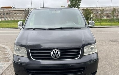 Volkswagen Multivan T5, 2004 год, 1 335 000 рублей, 1 фотография