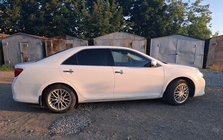 Toyota Camry, 2014 год, 1 930 000 рублей, 8 фотография