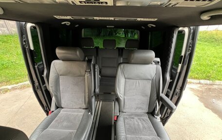 Volkswagen Multivan T5, 2004 год, 1 335 000 рублей, 10 фотография