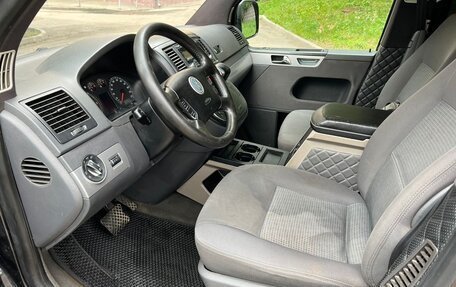 Volkswagen Multivan T5, 2004 год, 1 335 000 рублей, 7 фотография