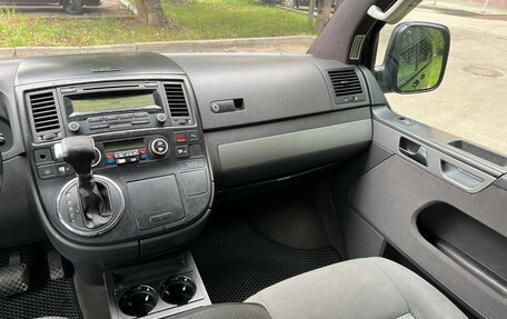 Volkswagen Multivan T5, 2004 год, 1 335 000 рублей, 16 фотография