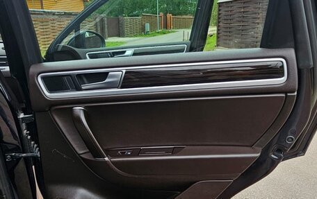 Volkswagen Touareg III, 2017 год, 3 600 000 рублей, 2 фотография