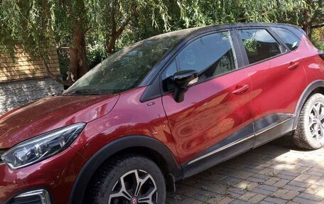 Renault Kaptur I рестайлинг, 2019 год, 1 700 000 рублей, 3 фотография