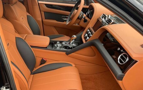 Bentley Bentayga I, 2025 год, 39 000 000 рублей, 7 фотография