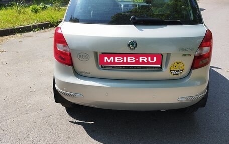 Skoda Fabia II, 2012 год, 530 000 рублей, 3 фотография