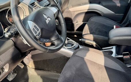 Mitsubishi Outlander III рестайлинг 3, 2008 год, 890 000 рублей, 7 фотография