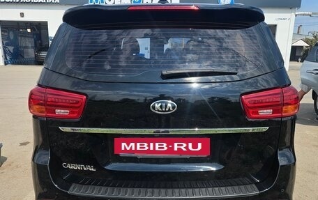 KIA Carnival, 2020 год, 3 500 000 рублей, 8 фотография