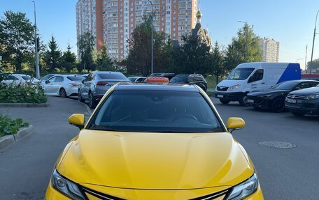 Toyota Camry, 2023 год, 3 500 000 рублей, 4 фотография