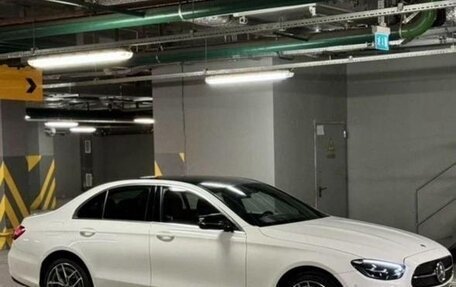 Mercedes-Benz E-Класс, 2021 год, 4 400 000 рублей, 2 фотография
