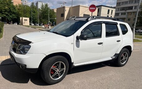 Renault Duster I рестайлинг, 2017 год, 830 000 рублей, 3 фотография