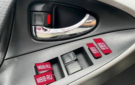 Toyota RAV4, 2011 год, 1 420 000 рублей, 28 фотография