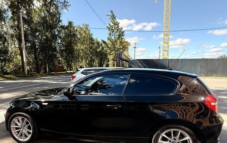 BMW 1 серия, 2010 год, 888 000 рублей, 18 фотография