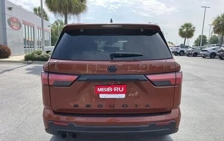 Toyota Sequoia, 2024 год, 12 600 000 рублей, 4 фотография