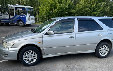 Toyota Vista V30, 2002 год, 650 000 рублей, 3 фотография