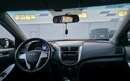 Hyundai Solaris II рестайлинг, 2012 год, 630 000 рублей, 10 фотография