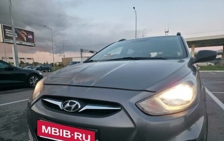 Hyundai Solaris II рестайлинг, 2012 год, 630 000 рублей, 3 фотография