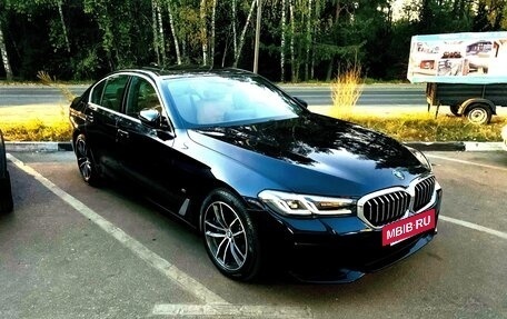 BMW 5 серия, 2021 год, 5 290 000 рублей, 3 фотография