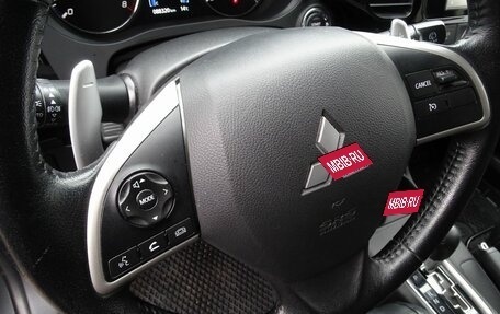 Mitsubishi Outlander III рестайлинг 3, 2013 год, 1 750 000 рублей, 6 фотография