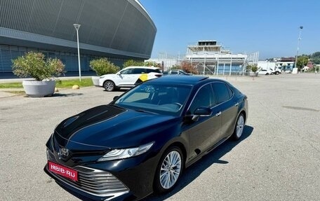 Toyota Camry, 2018 год, 3 200 000 рублей, 1 фотография