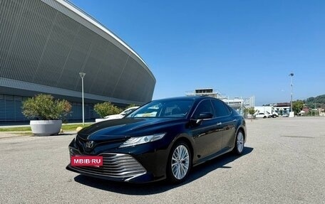 Toyota Camry, 2018 год, 3 200 000 рублей, 4 фотография