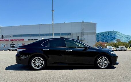 Toyota Camry, 2018 год, 3 200 000 рублей, 13 фотография