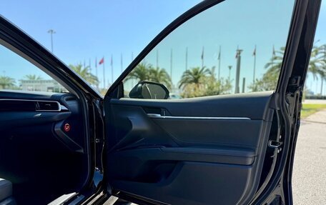 Toyota Camry, 2018 год, 3 200 000 рублей, 22 фотография