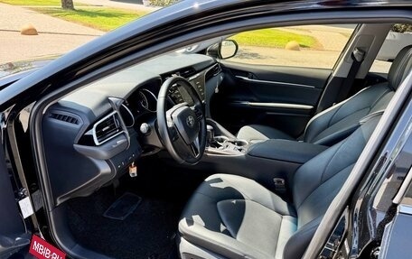 Toyota Camry, 2018 год, 3 200 000 рублей, 21 фотография