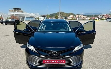 Toyota Camry, 2018 год, 3 200 000 рублей, 30 фотография