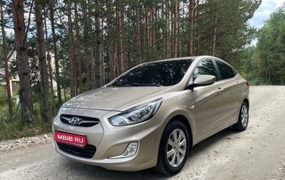 Hyundai Solaris II рестайлинг, 2012 год, 740 000 рублей, 1 фотография