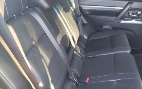 Mitsubishi Pajero IV, 2012 год, 1 950 000 рублей, 12 фотография