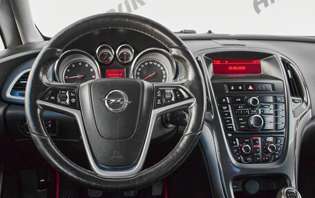 Opel Astra J, 2013 год, 735 000 рублей, 11 фотография