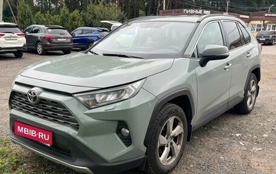 Toyota RAV4, 2019 год, 2 490 000 рублей, 1 фотография