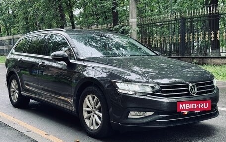 Volkswagen Passat B8 рестайлинг, 2020 год, 2 050 000 рублей, 2 фотография
